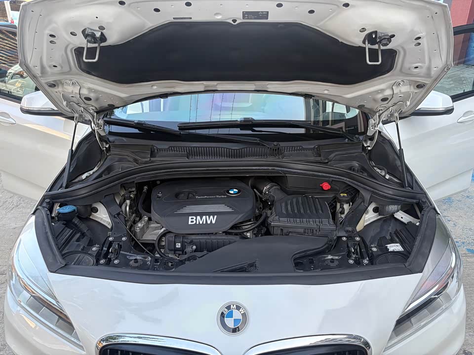 BMW 2 series station wagon