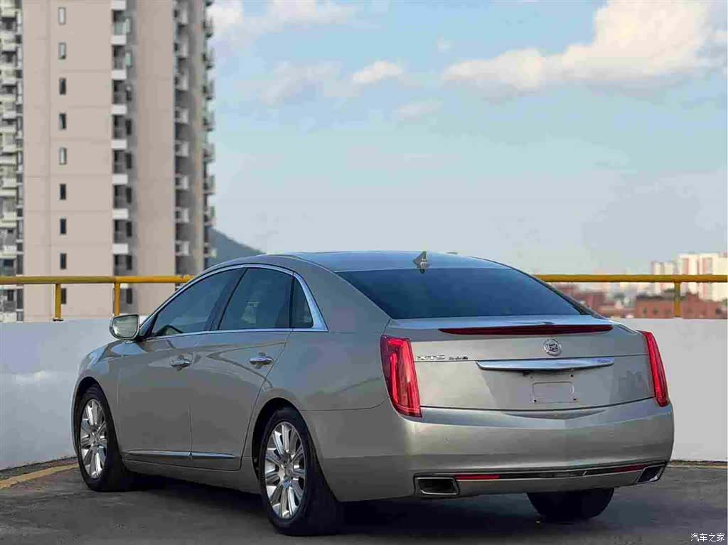 Cadillac XTS, 2015 7