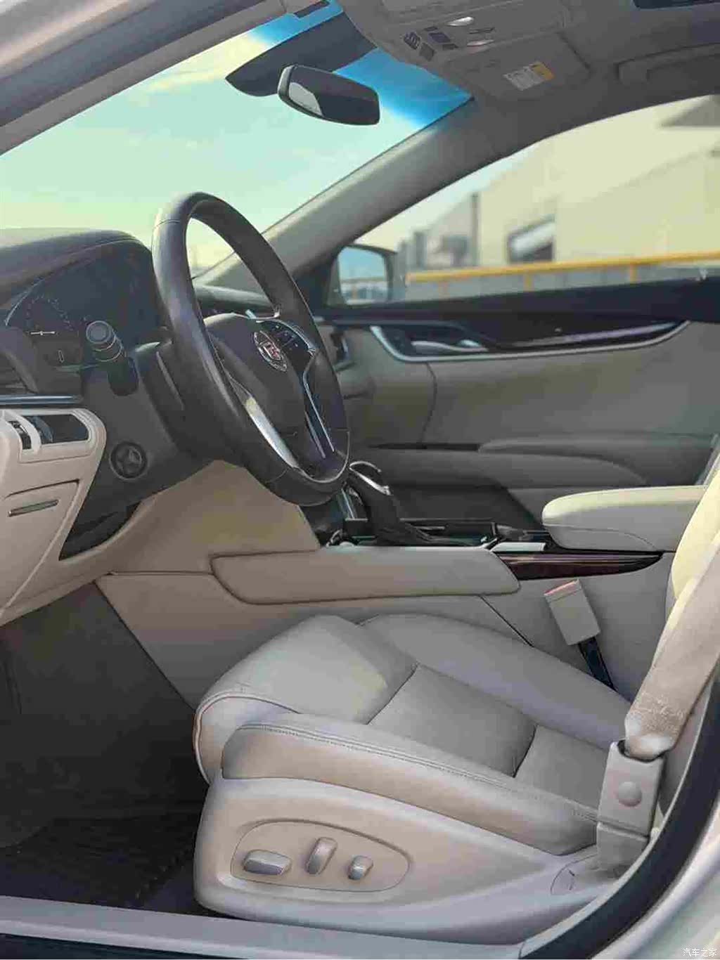 Cadillac XTS, 2015 12