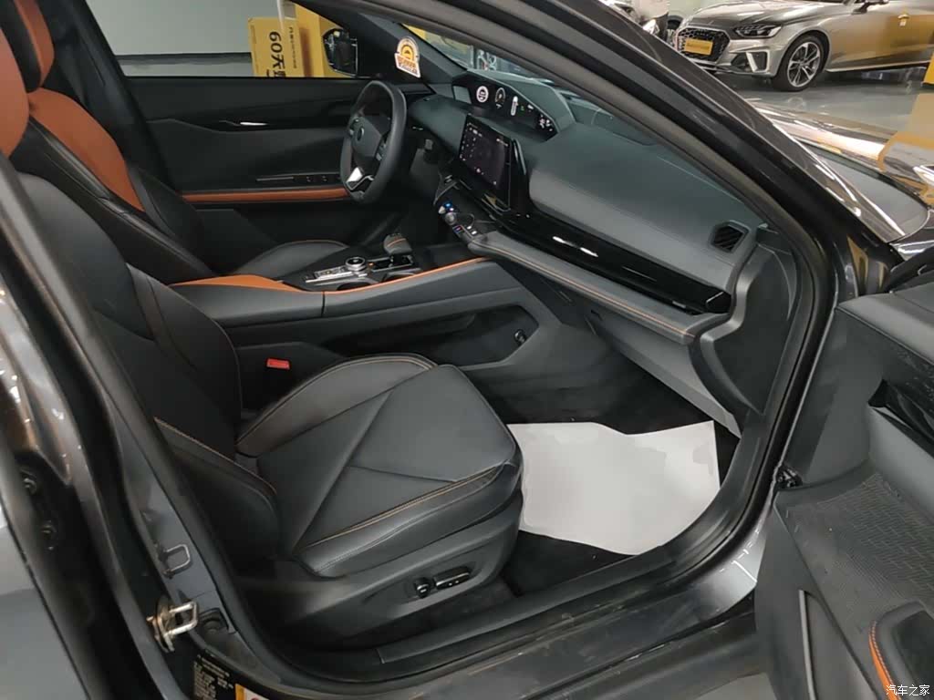 Changan UNI-V, 2023 25