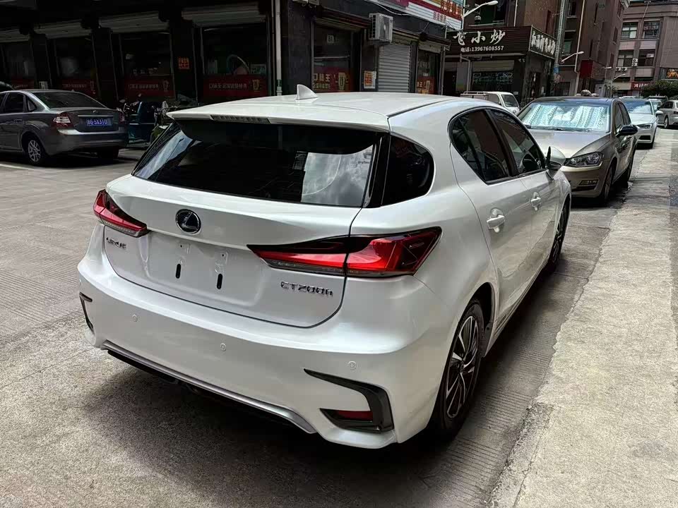 Lexus CT