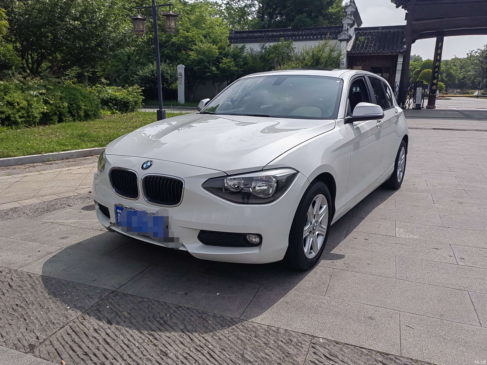 BMW 1 Series, 2015 1