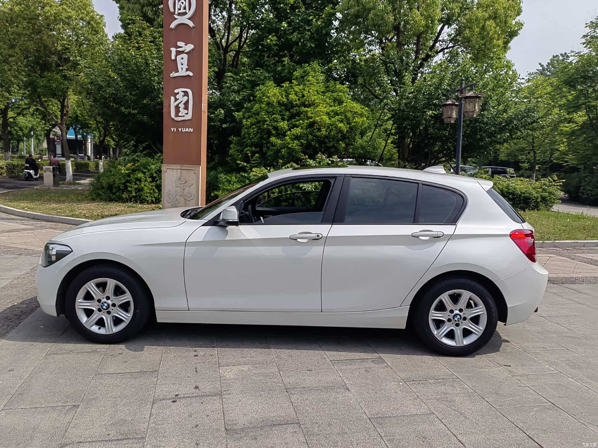 BMW 1 Series, 2015 все фото