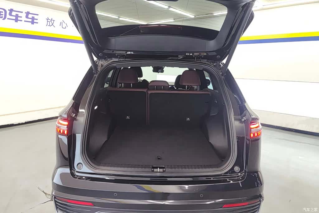 Geely Xingyue L, 2025 4