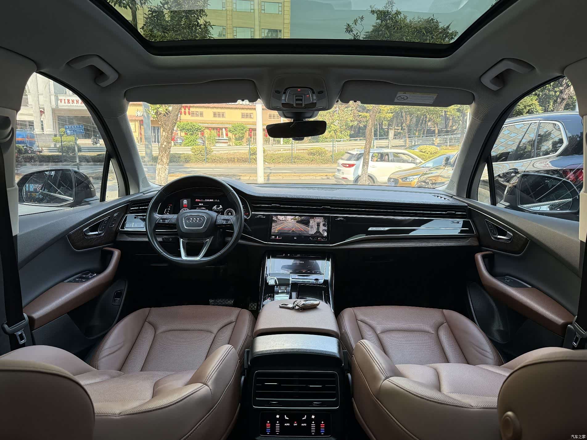 Audi Q7, 2023 12