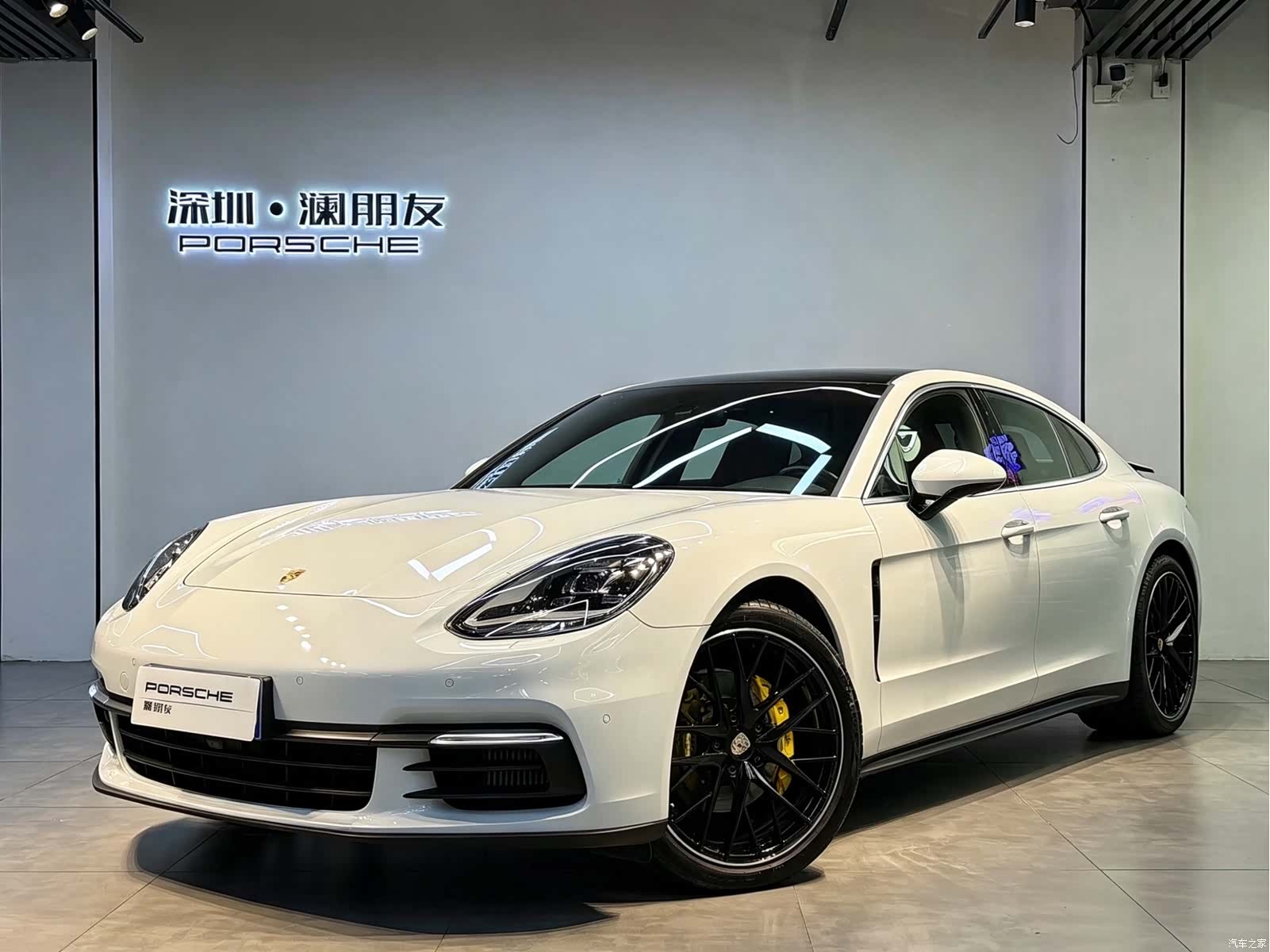 Porsche Panamera, 2019 1