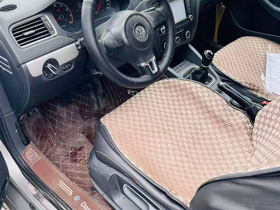 Volkswagen Sagitar