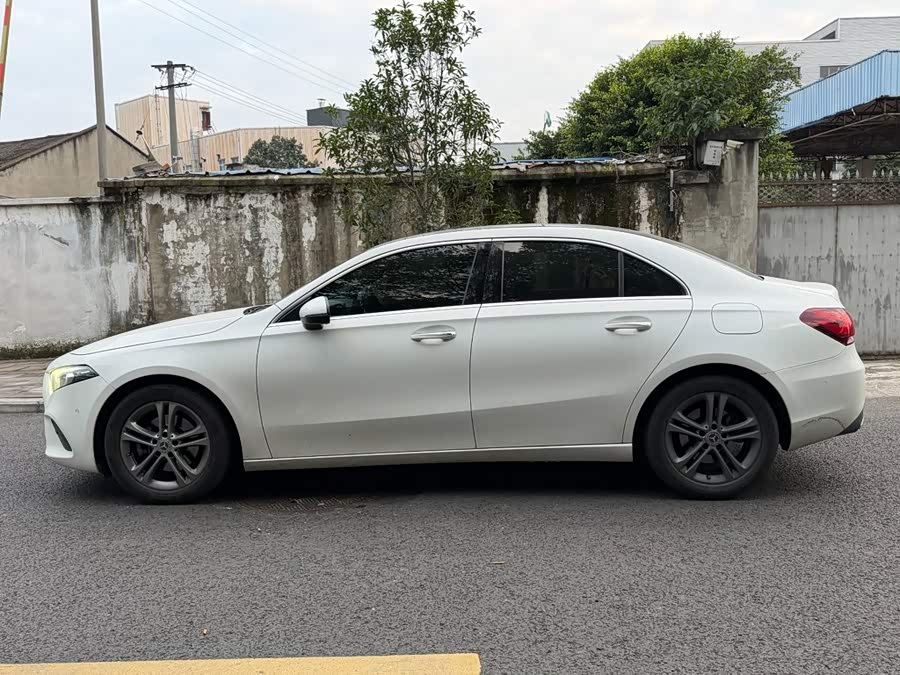 Mercedes-Benz A-Class 2019, фото 3