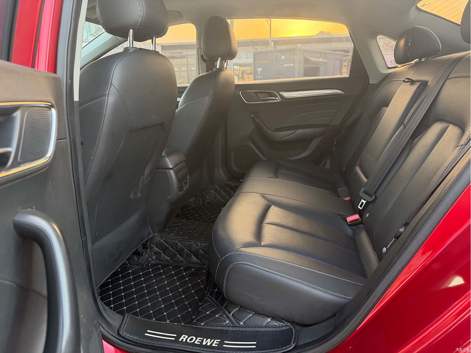 Roewe i6, 2017 12
