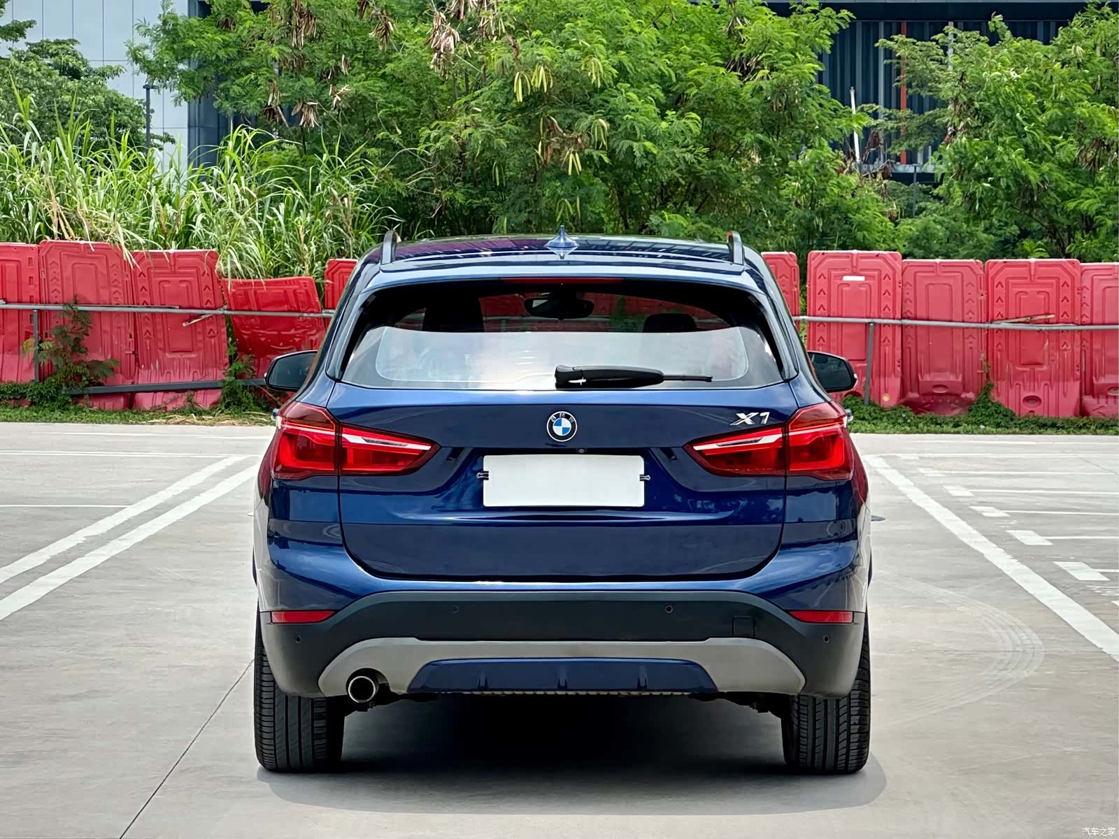 BMW X1, 2018 все фото