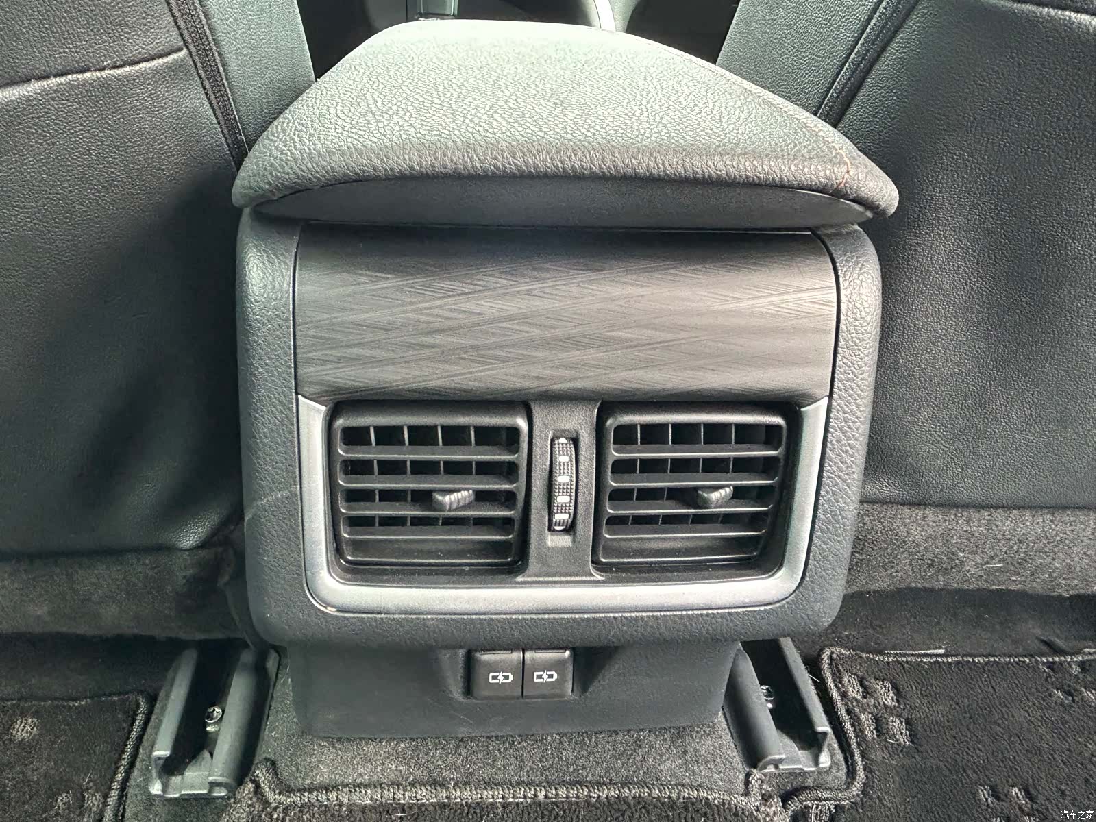 Toyota Camry, 2023 23