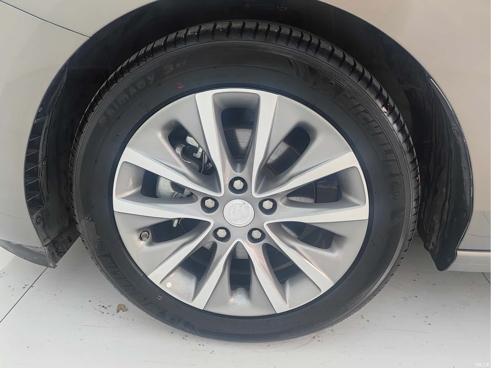 Buick GL6, 2021 7