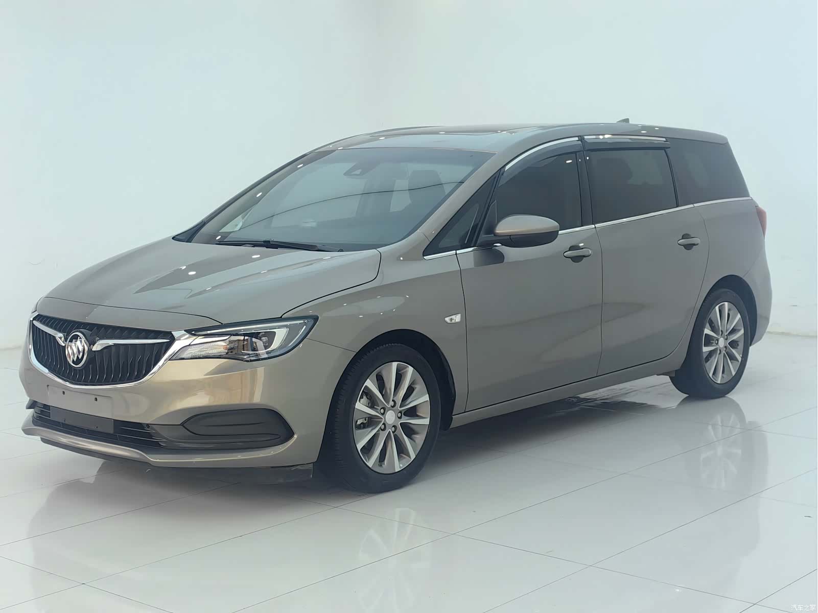 Buick GL6, 2021 1