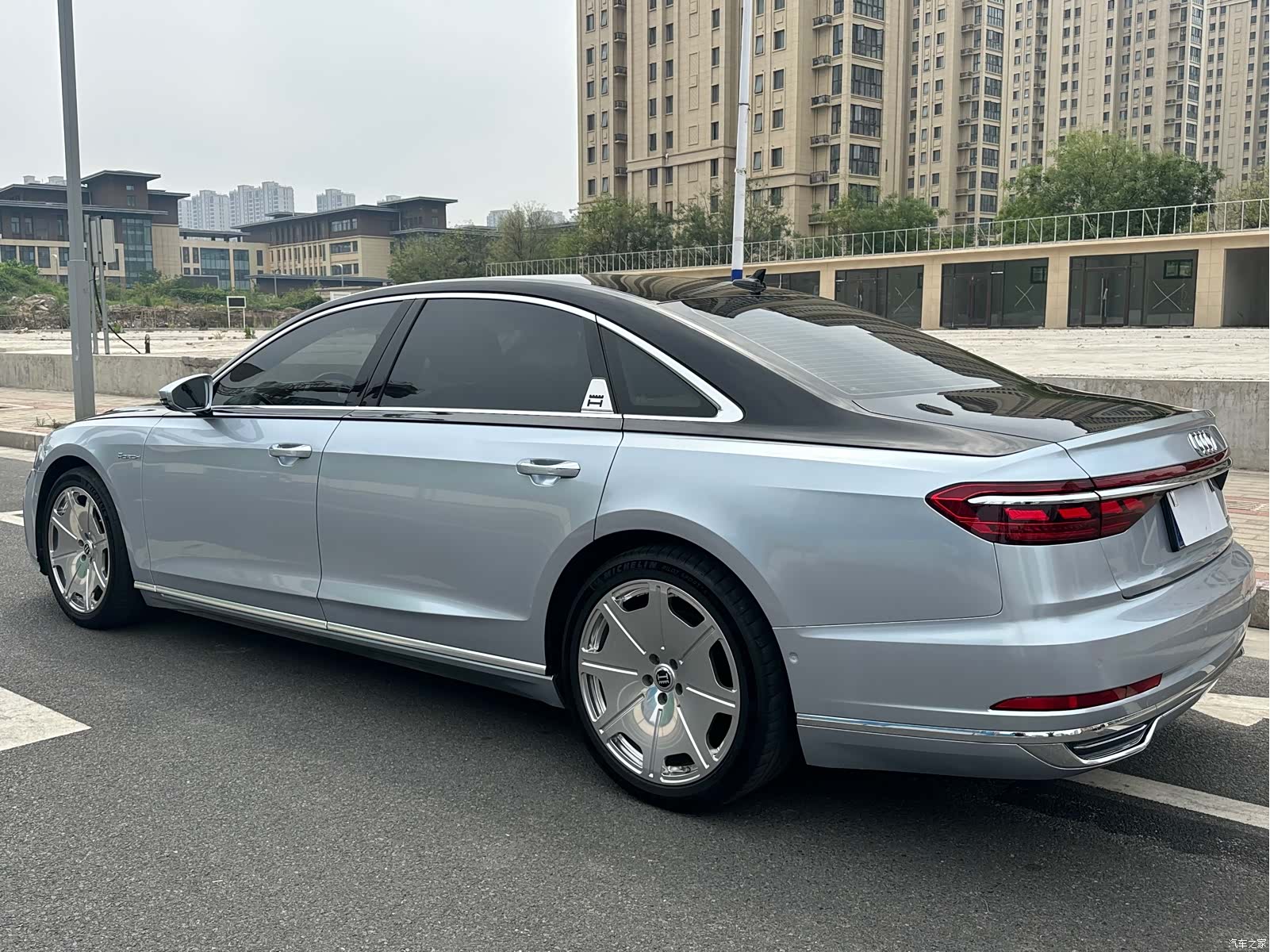 Audi A8L, 2022 8