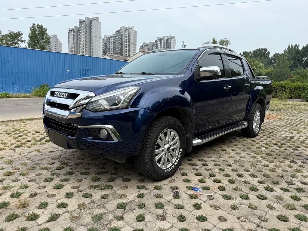 D-MAX