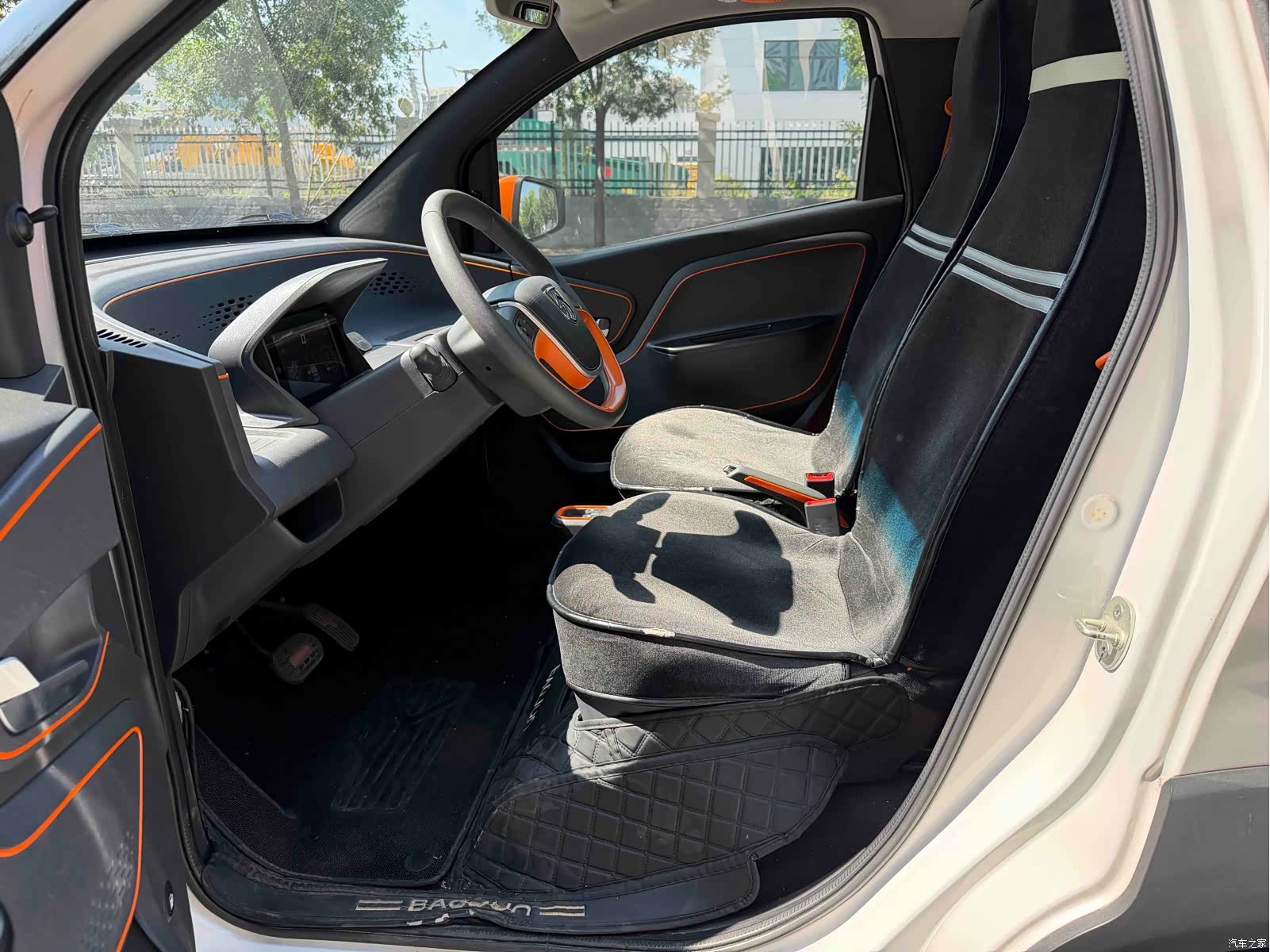 Wuling E100, 2019 6