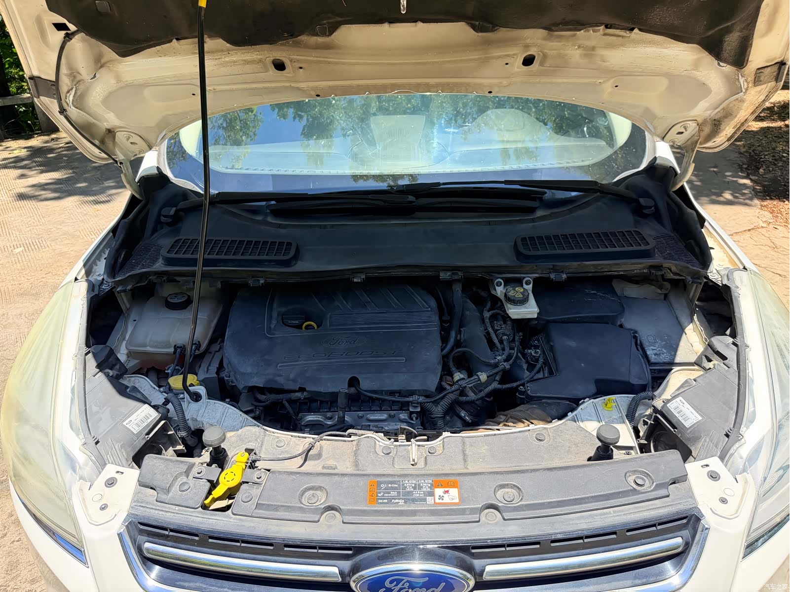 Ford Kuga, 2015 14