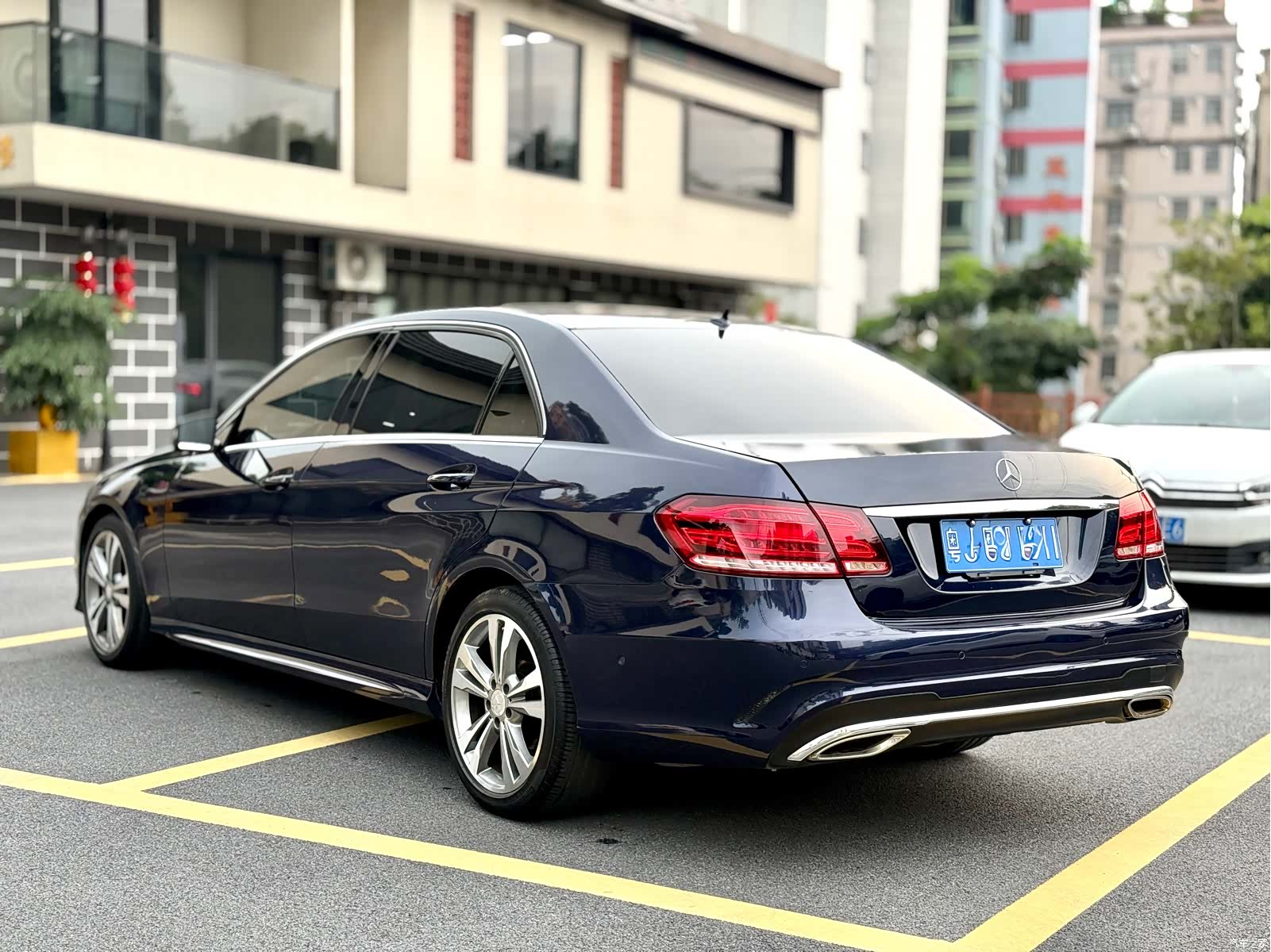 Mercedes-Benz E-Class, 2015 4