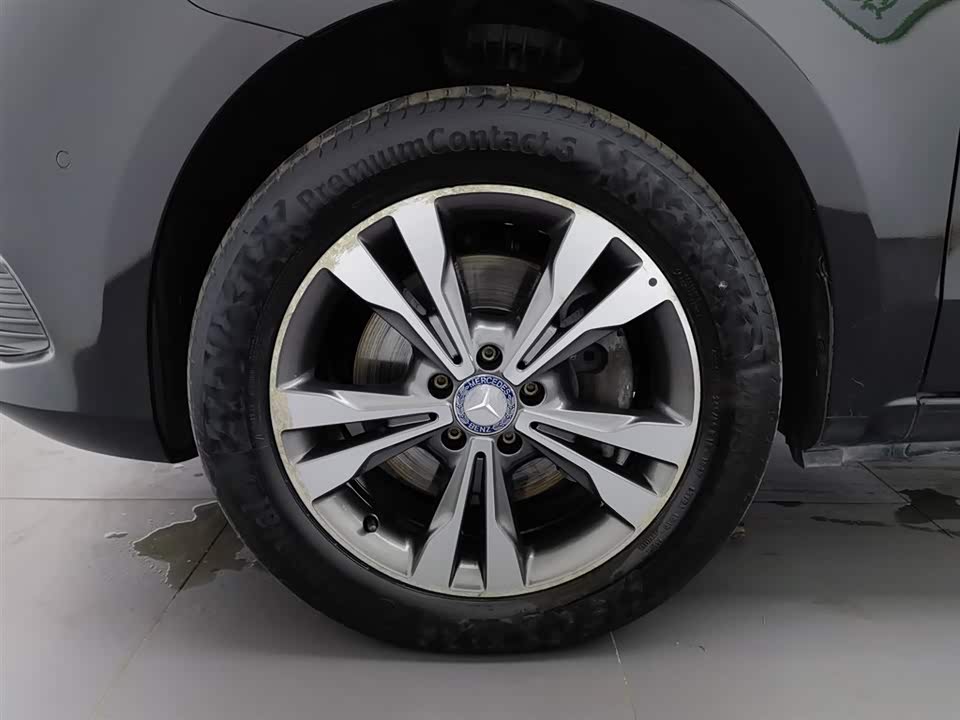 Mercedes-Benz V-class Mercedes-Benz V-class