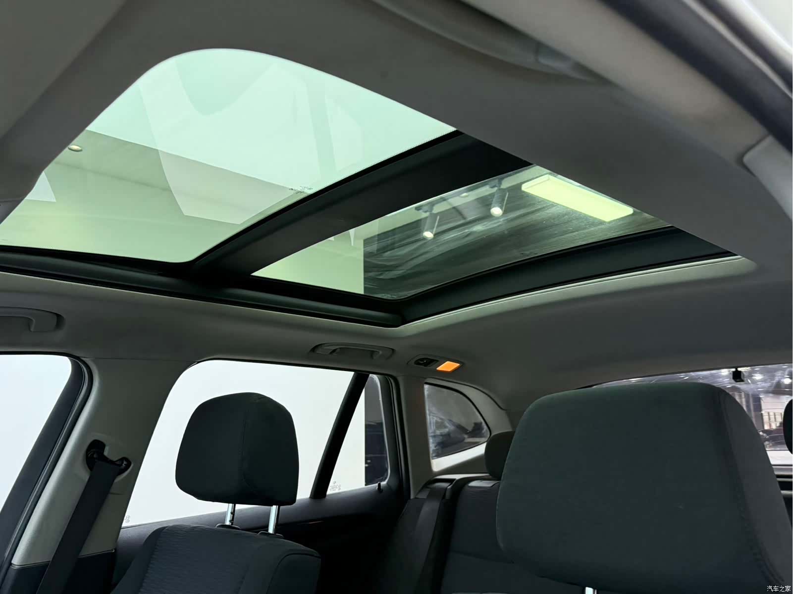 BMW X1, 2015 11
