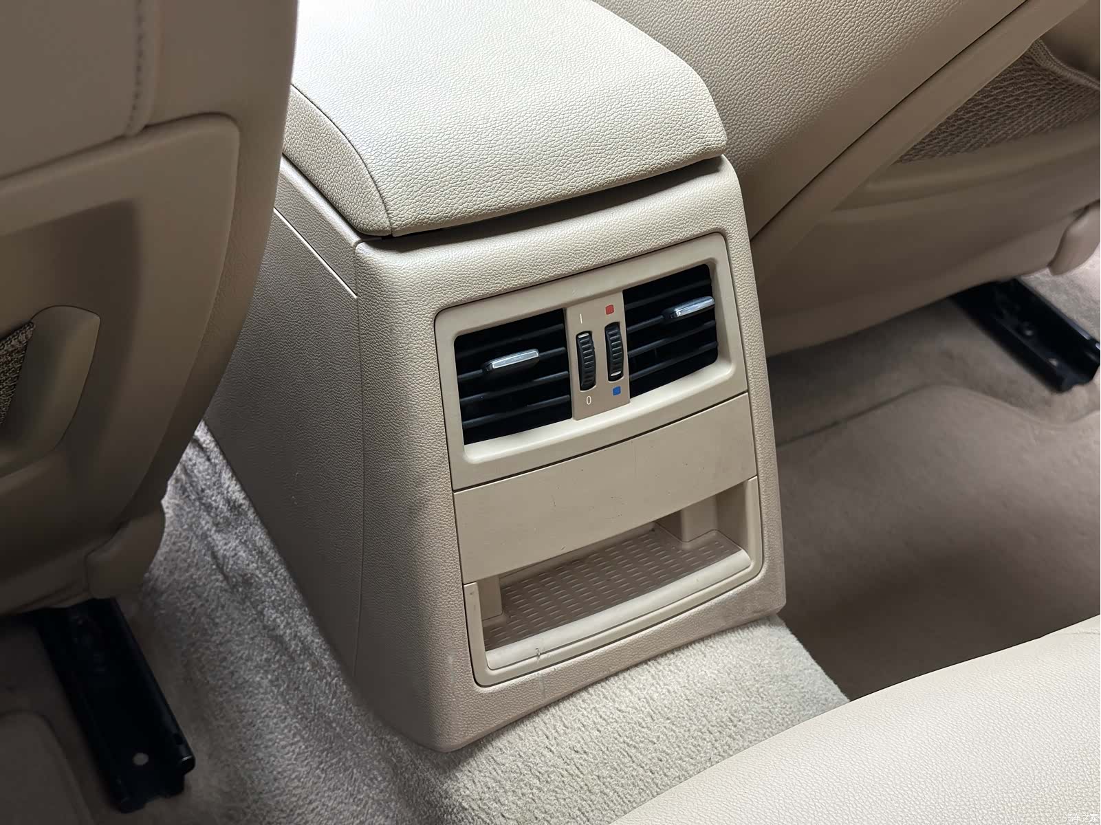 BMW 3 Series, 2012 10
