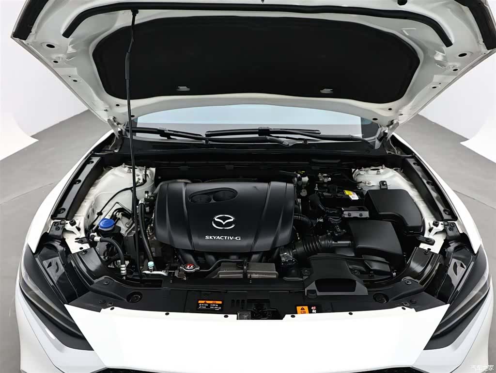 Mazda CX-4, 2023 17