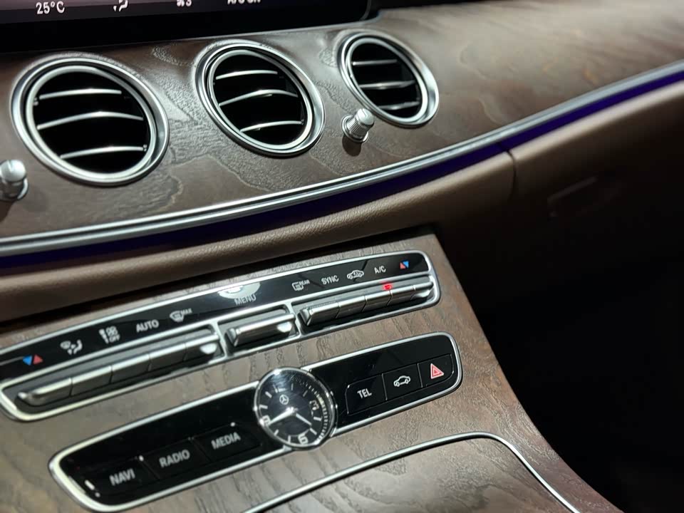 Mercedes-Benz E-class Mercedes-Benz E-class