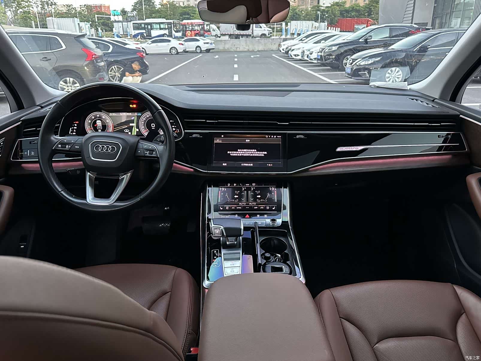 Audi Q7, 2021 все фото