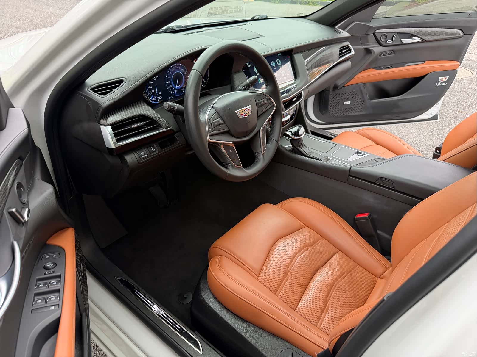 Cadillac CT6, 2018 8
