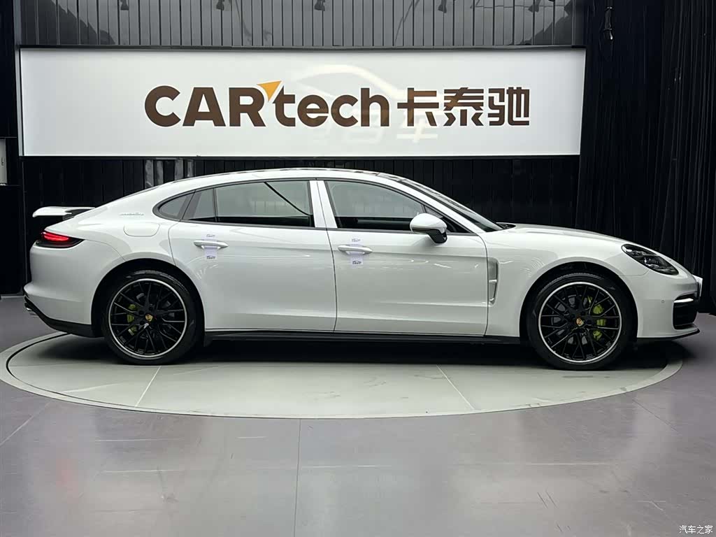 Porsche Panamera, 2023 4