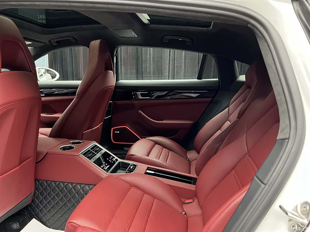 Porsche Panamera, 2023 16