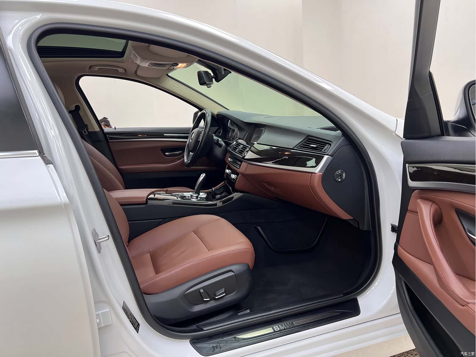 BMW 5 Series, 2016 33