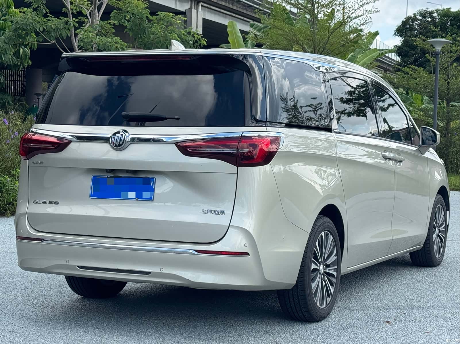 Buick GL8, 2021 4