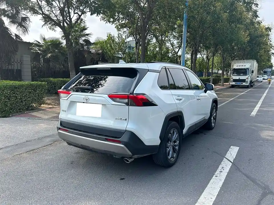 Toyota RAV4 Rongfang