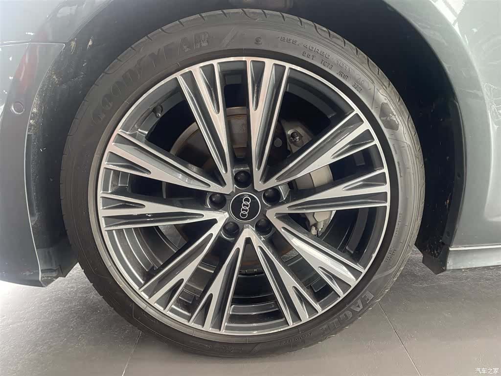 Audi A6L, 2022 10