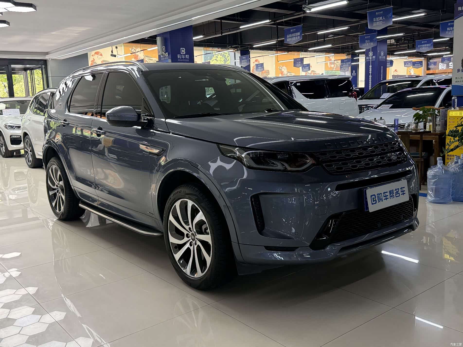 Land Rover Discovery, 2021 3