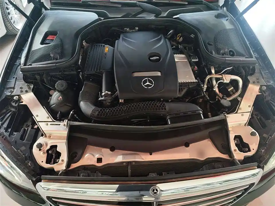 Mercedes-Benz E-class Mercedes-Benz E-class