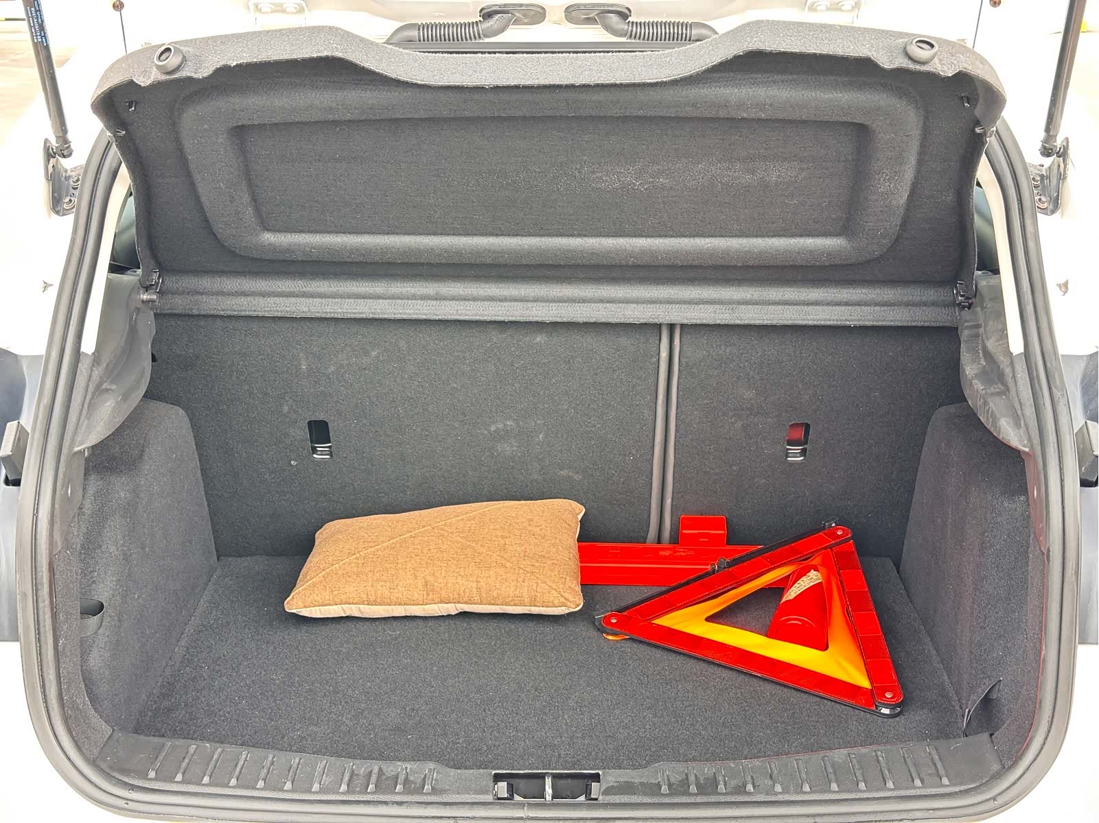 Ford Focus, 2014 18