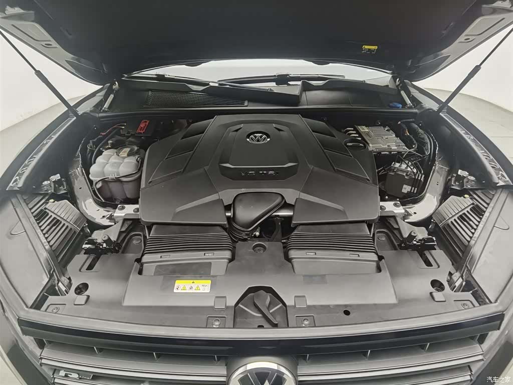 Volkswagen Touareg, 2020 6