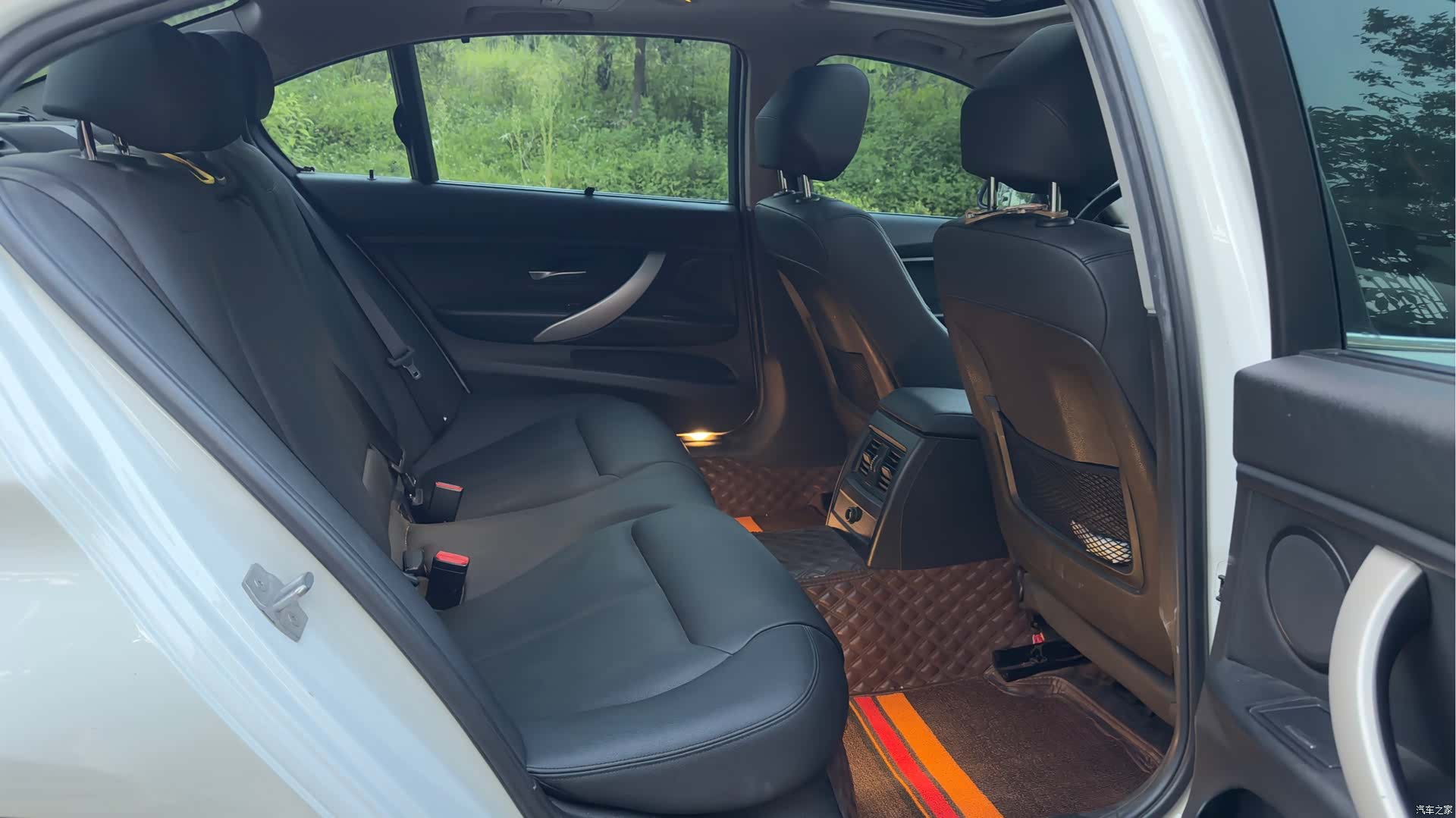 BMW 3 Series, 2015 10