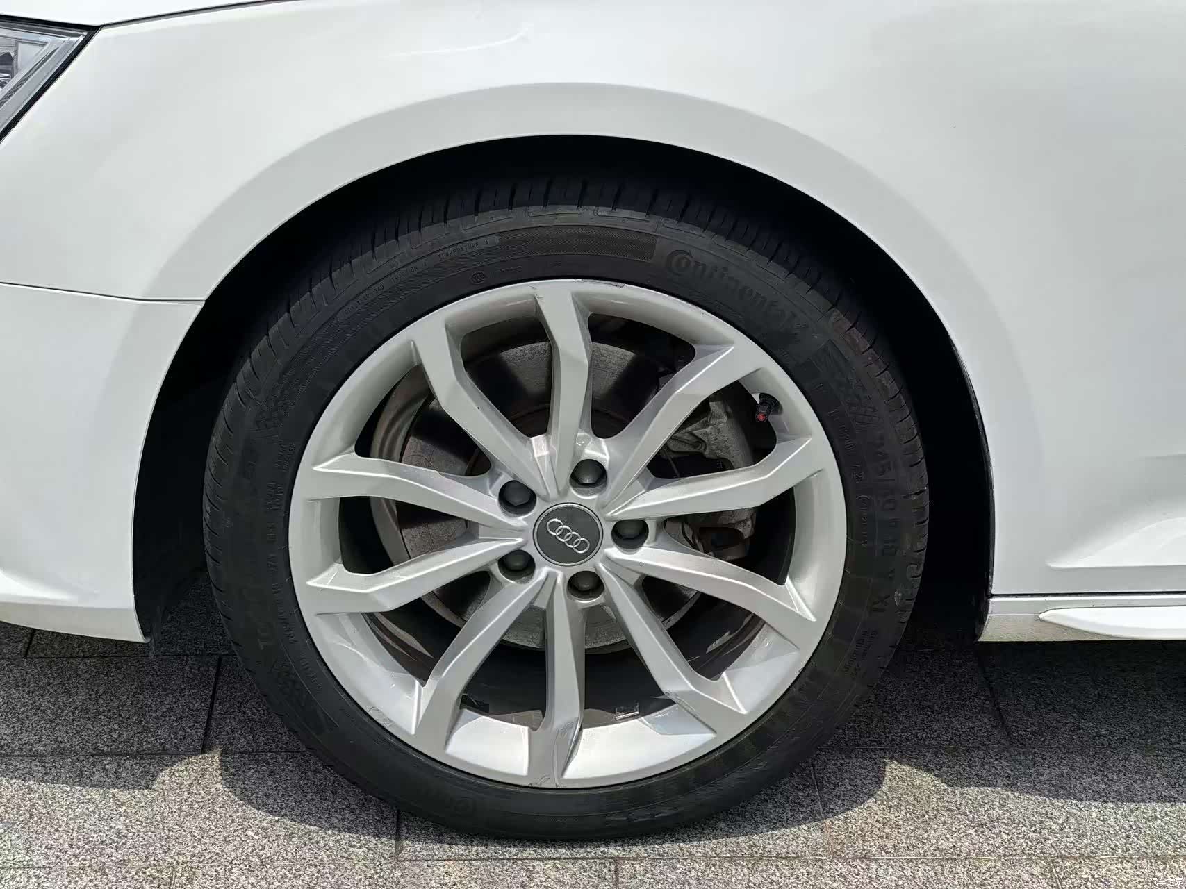 Audi A4L, 2018 16