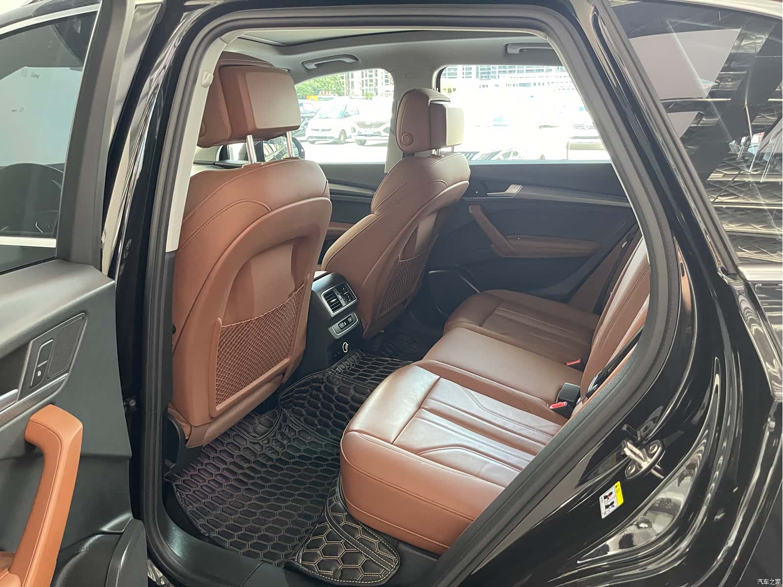 Audi Q5L, 2022 17