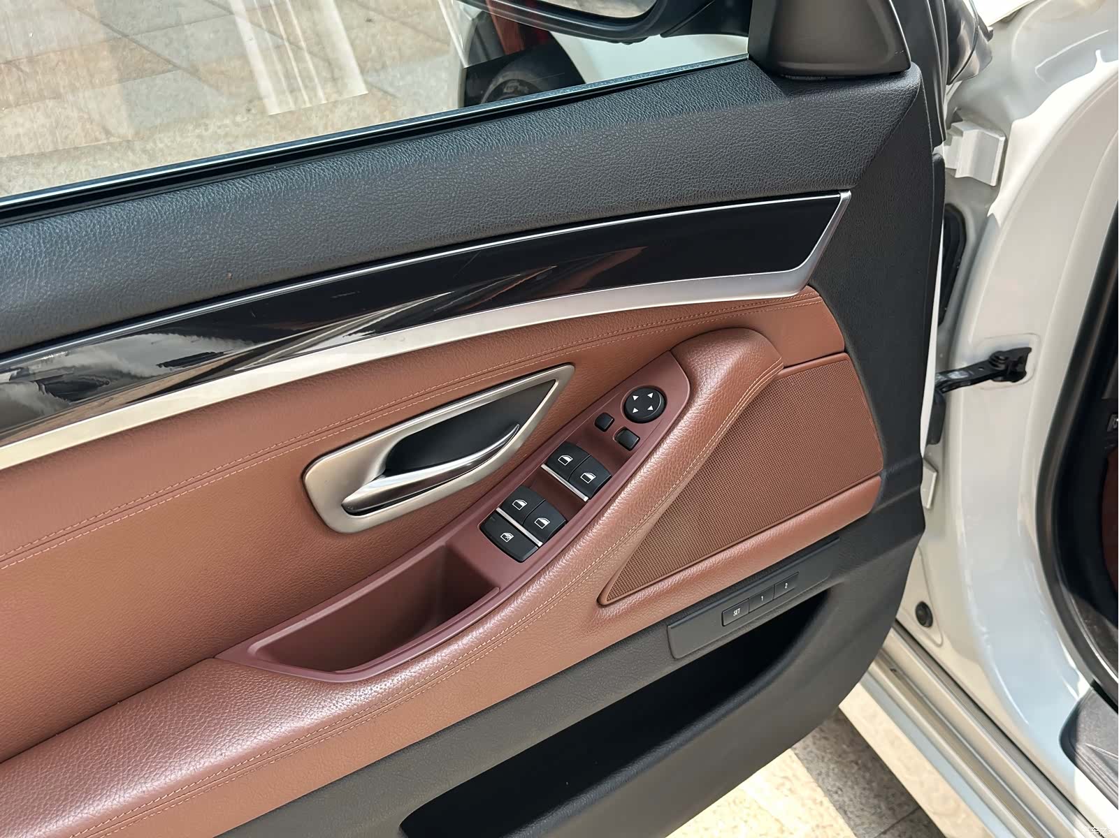 BMW 5 Series, 2014 11