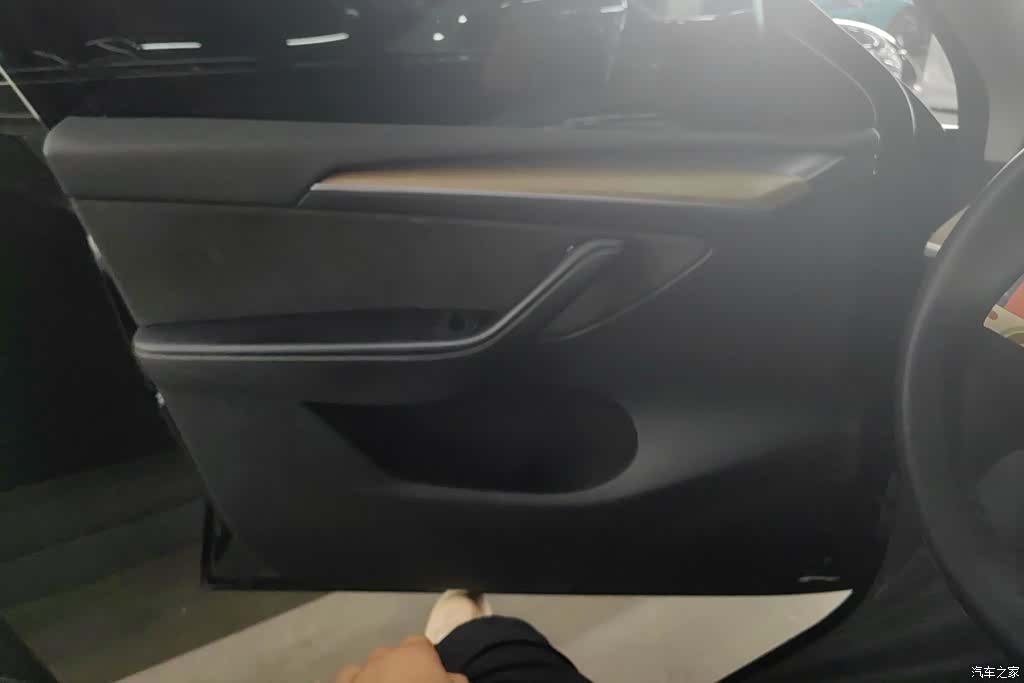Tesla Model Y, 2022 7