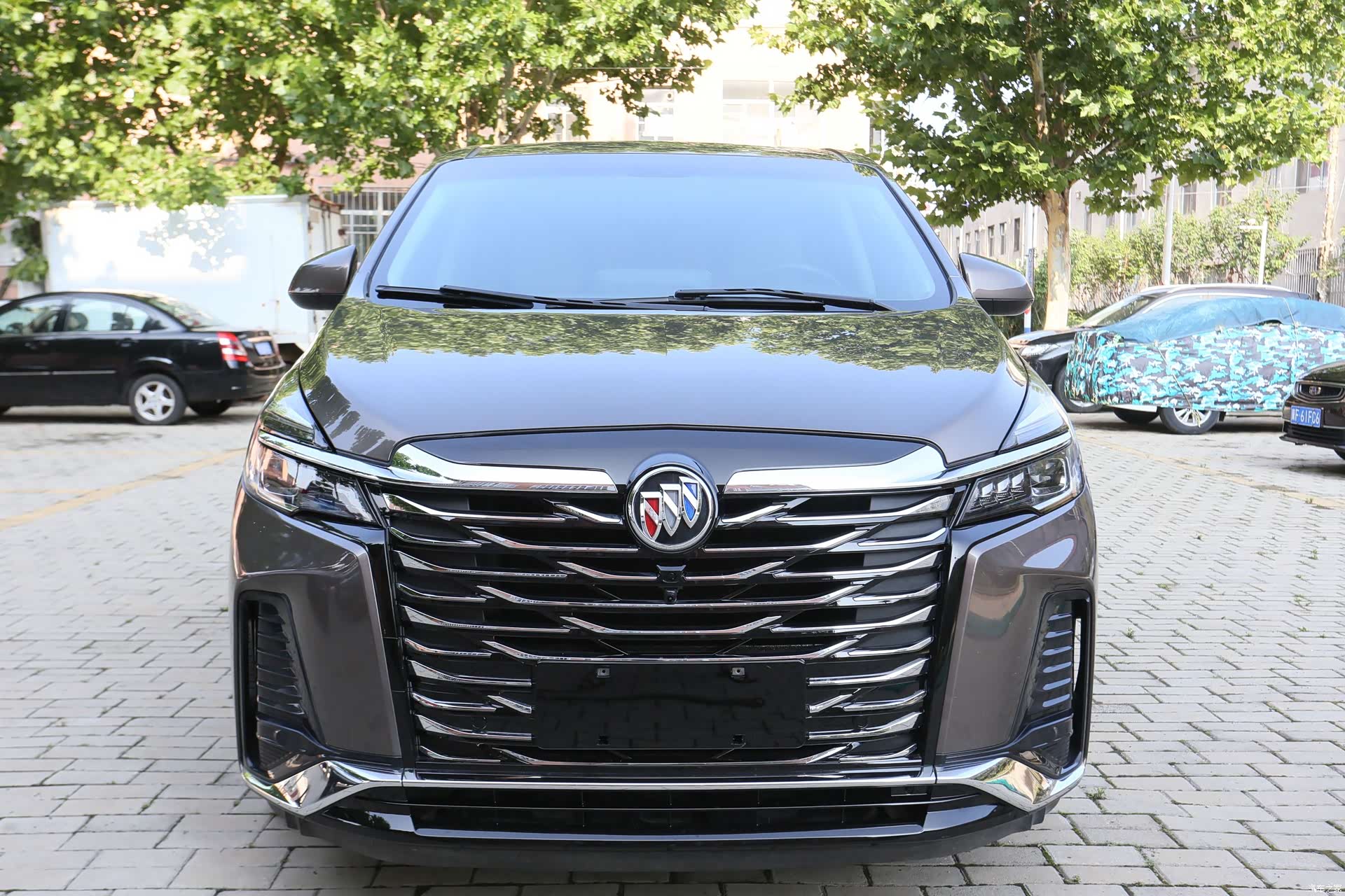 Buick GL8, 2023 2