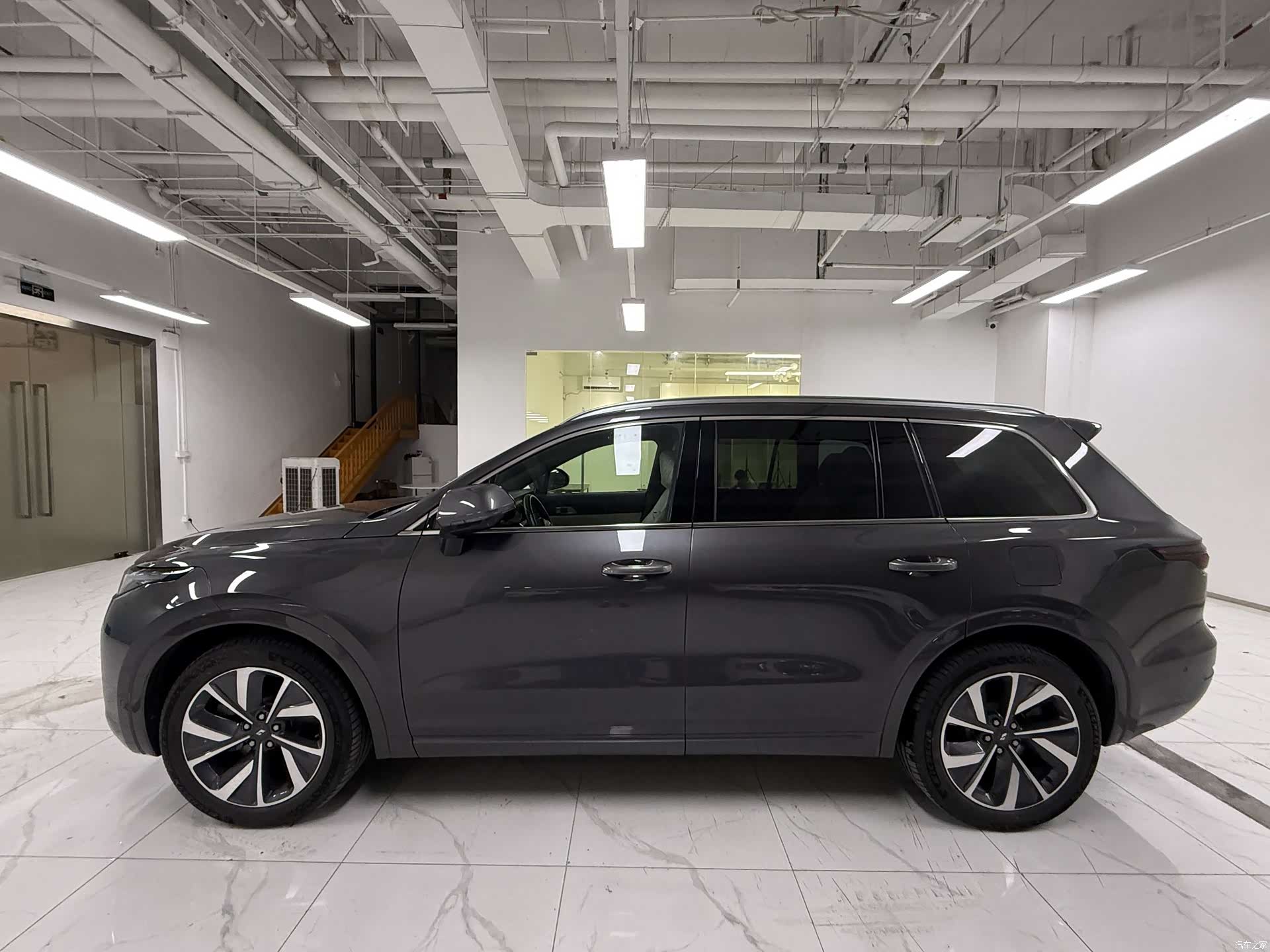 Li Auto ONE, 2022 3