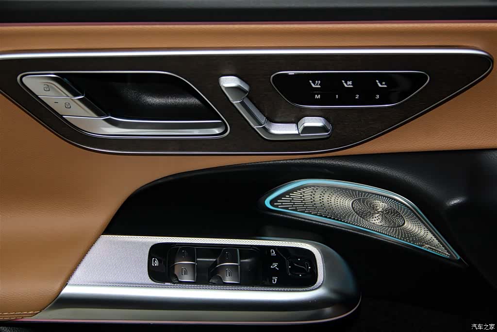 Mercedes-Benz E-Class, 2025 27