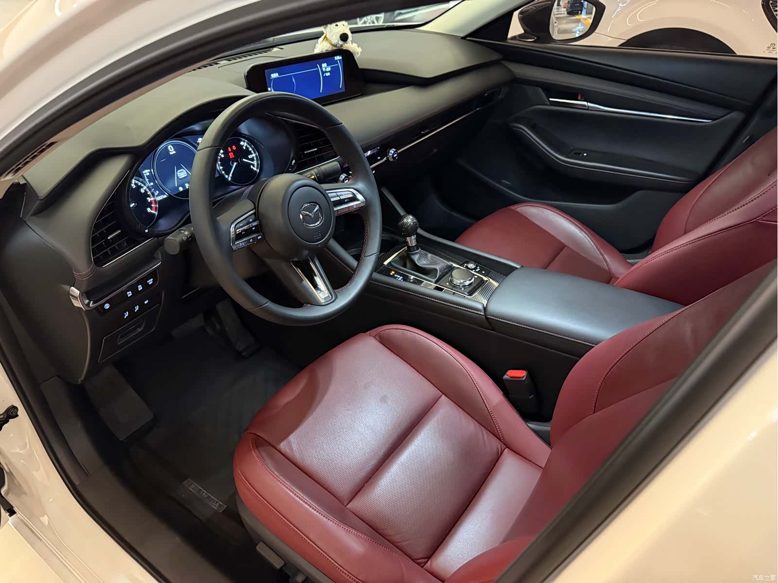 Mazda Mazda3, 2024 все фото