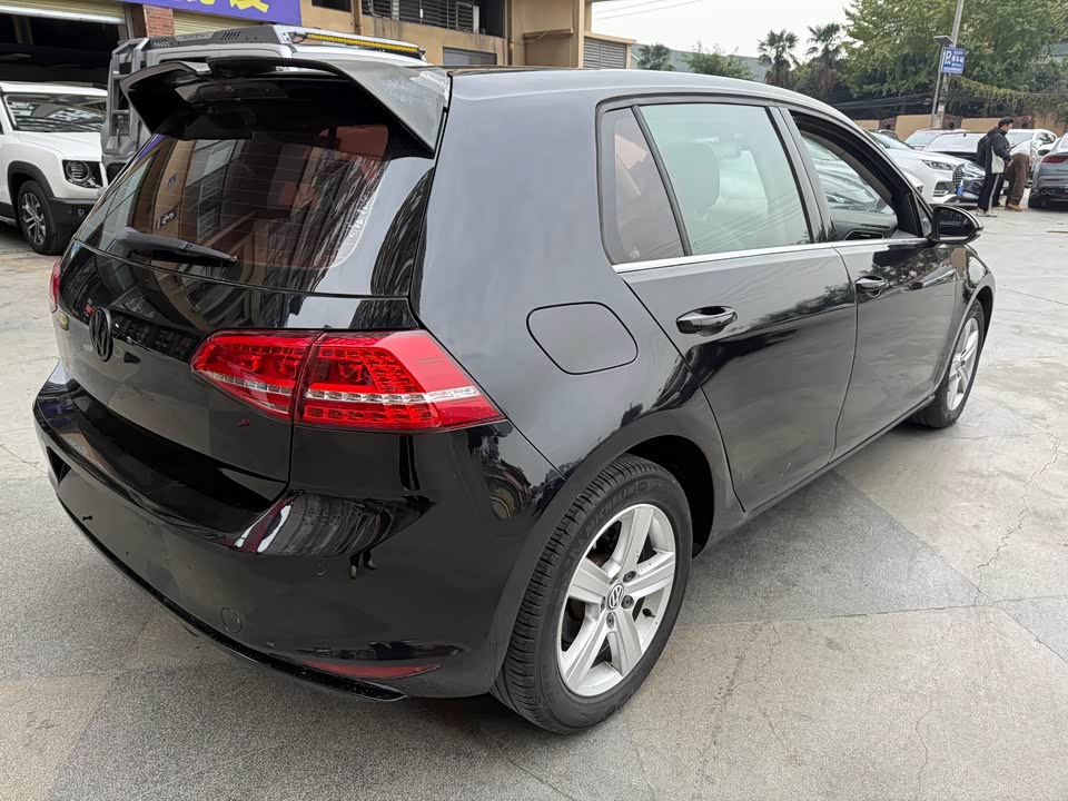 Volkswagen golf