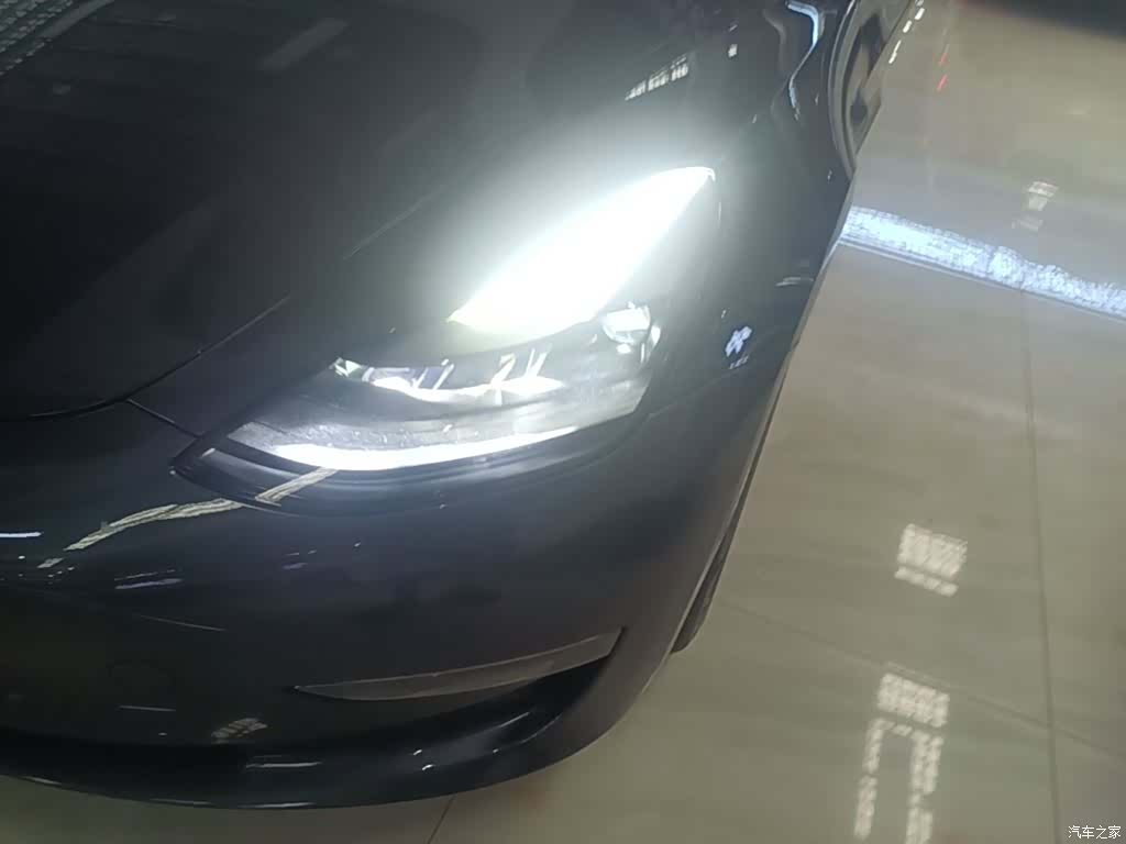 Tesla Model 3, 2022 24